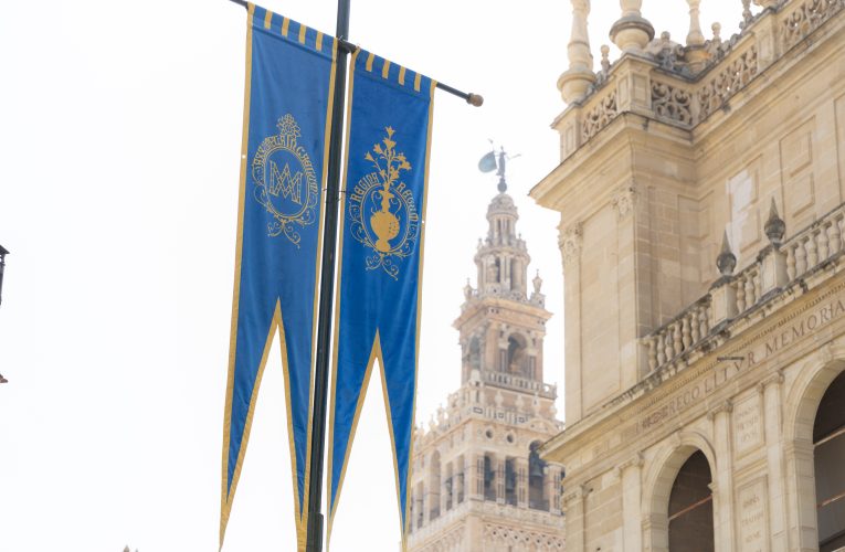 El Ayuntamiento se vuelca con la Virgen de los Reyes con un concierto de la Banda Municipal, los gallardetes creados en 2024 y una campaña de difusión