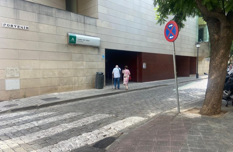 El Gobierno de Sanz hará más accesible el acceso al centro de salud del Porvenir, con nuevos itinerarios peatonales y mejoras en el saneamiento del enclave para evitar inundaciones