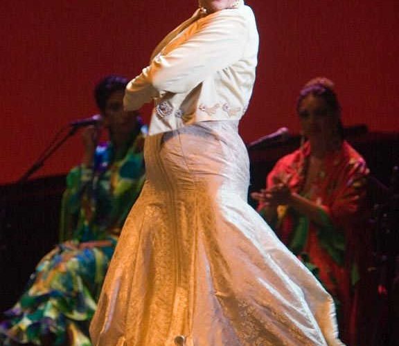 AMALGAMA propone para su próxima cita un diálogo flamenco con Manuela Carrasco representante de la familia Carrasco Amador