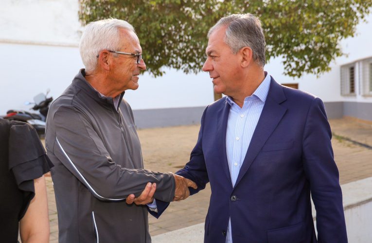 El Gobierno de Sanz reactiva, tras siete años paralizado, el programa de actividades para mayores, que llegará a 3300 sevillanos — Actualidad