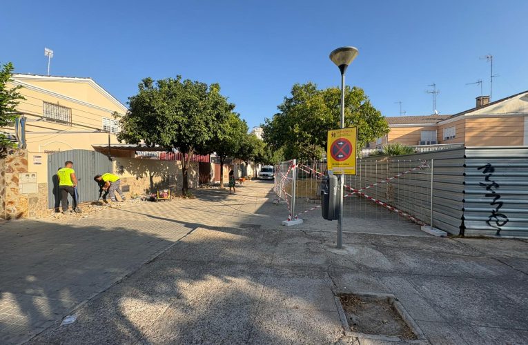El Gobierno de Sanz comienza la renovación del saneamiento de la calle Fuselaje en Sevilla Este con una inversión de 216.000 euros — Actualidad