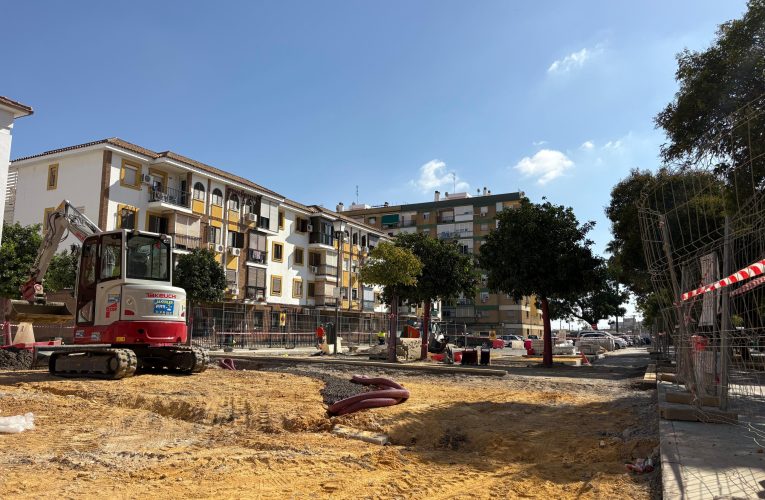 El Gobierno de Sanz destina cerca de 200 000 euros para reurbanizar el eje entre Águila de Oro y Águila Perdicera, en Cerro-Amate, atendiendo una demanda vecinal