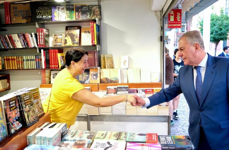 La Feria del Libro Antiguo y de Ocasión cierra este 2025 su mejor edición del siglo con aumento de ventas y público — Actualidad