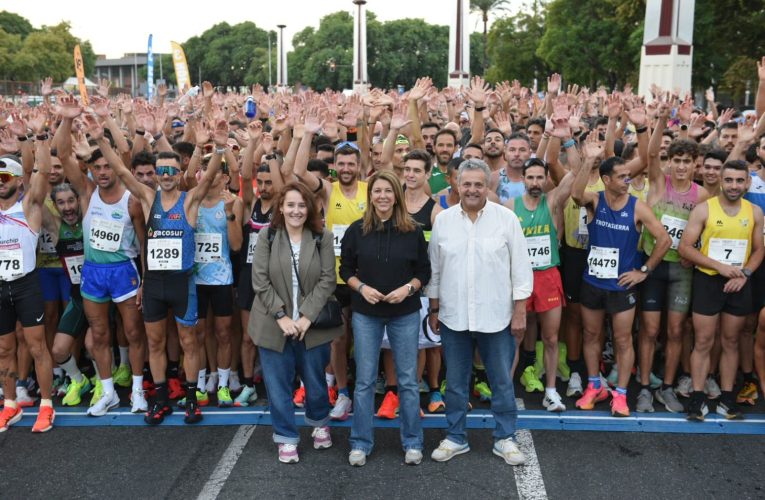 Pedro Garrido y Laura Rivera se imponen en la Carrera Casco Antiguo ‘CaixaBank’, que con casi 10 000 inscritos ha cerrado este domingo el Circuito Divina Seguros del Ayuntamiento