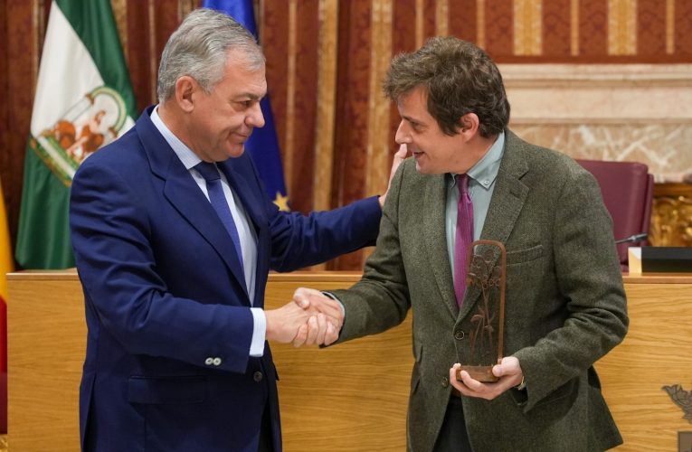 El alcalde entrega el IX Galardón Periodístico Alberto Jiménez Becerril — Actualidad