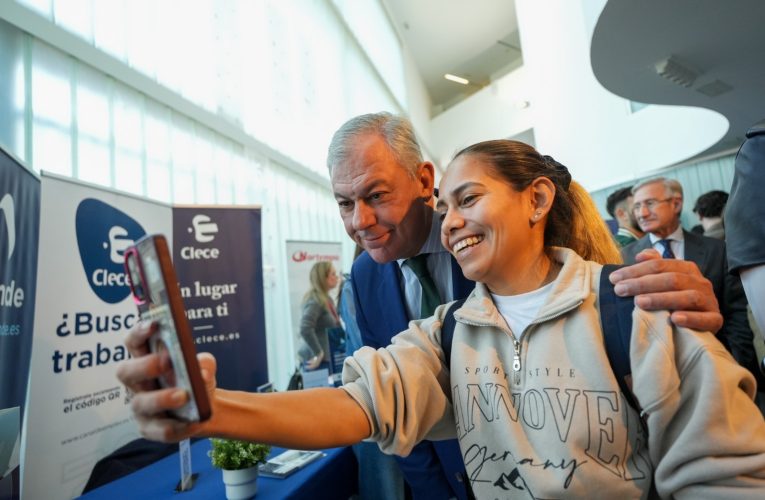 El alcalde de Sevilla, José Luis Sanz, inaugura la VII Feria del Empleo y Emprendimiento del Polígono Sur — Actualidad