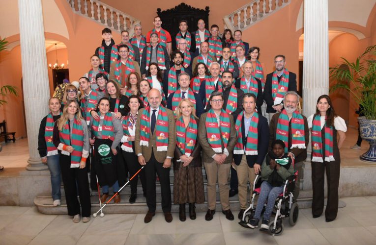 El Ayuntamiento presenta la I Carrera de la Navidad de Sevilla — Actualidad