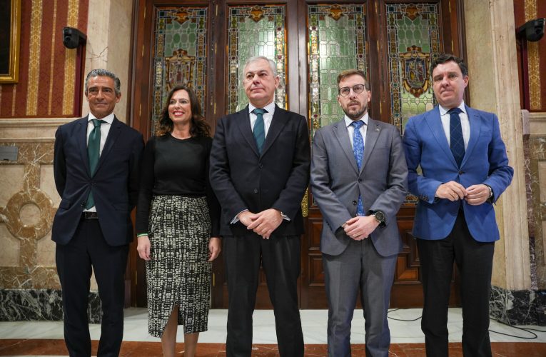 Sanz presenta el mayor proyecto de colaboración público-privada en materia de vivienda en toda Andalucía, y uno de los más importantes de España