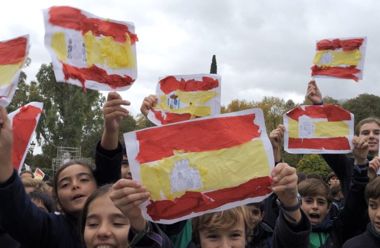 El Ayuntamiento celebró el Día de la Constitución con 1000 alumnos de los colegios de Sevilla y con actividades educativas en los parques de la ciudad