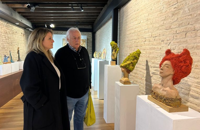 El Ayuntamiento inaugura la exposición ‘Viaje Mudéjar por la Península Ibérica. De la Aljafería al Alcázar pasando por el Parque Güell’