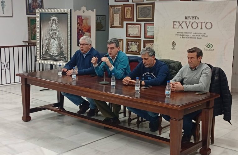 Reunión sobre la procesión de la Virgen