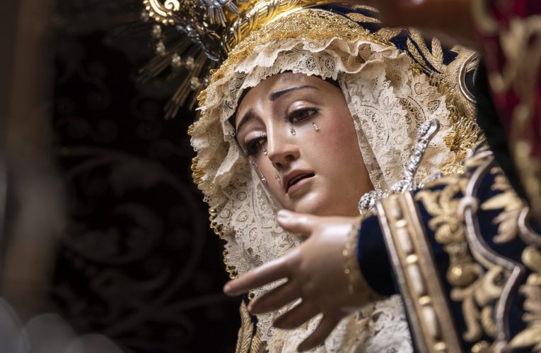 Mes de mayo, el mes de la Santísima Virgen María | Hermandad del Gran Poder
