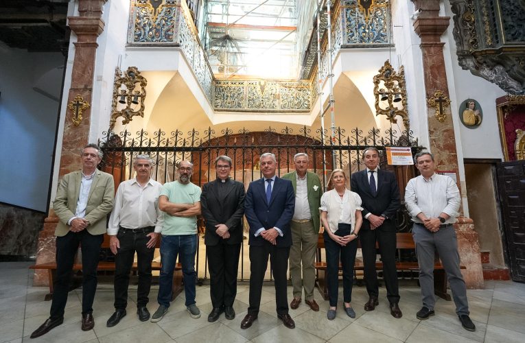 Sanz visita en San Nicolás los avances de la restauración del órgano del siglo XVIII y de las pinturas del coro alto — Actualidad