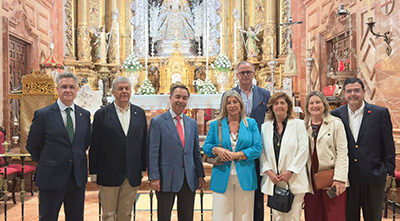Visita institucional de altos mandos militares a la Basílica de la Esperanza Macarena