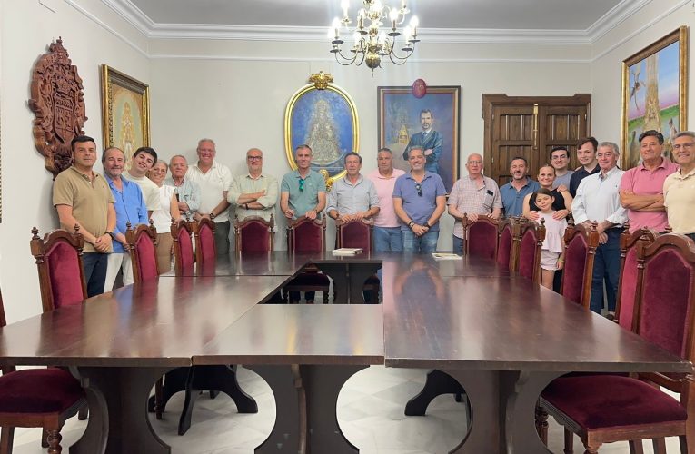 Encuentro con los colaboradores de la Hermandad