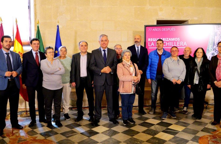 José Luis Sanz cumple su compromiso con los vecinos de La Bachillera y culmina la regularización de la titularidad de sus viviendas — Actualidad