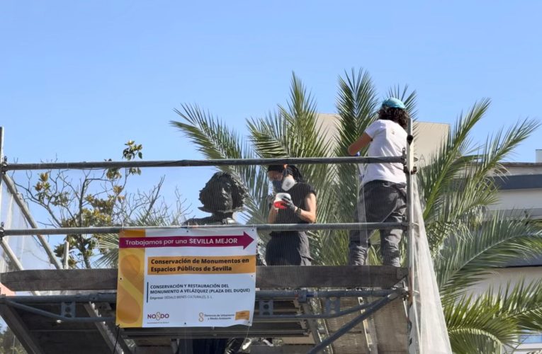 El Ayuntamiento culmina los trabajos de conservación y mejora del monumento a Velázquez en la Plaza del Duque — Actualidad