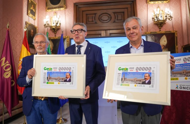 El Ayuntamiento acoge la presentación del cupón que la ONCE dedica a Aníbal González en el 150 aniversario de su nacimiento — Actualidad