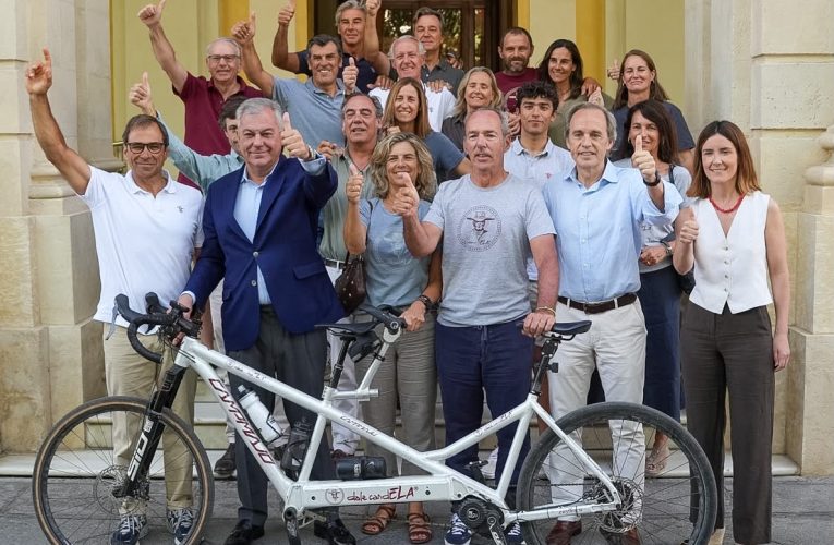 José Luis Sanz recibe en el Ayuntamiento a Jaime Lafita tras culminar su reto solidario por la Ley ELA — Actualidad