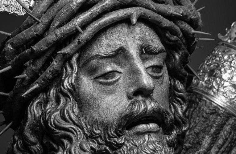 Santa Misa por los hermanos fallecidos en el pasado mes | Hermandad del Gran Poder