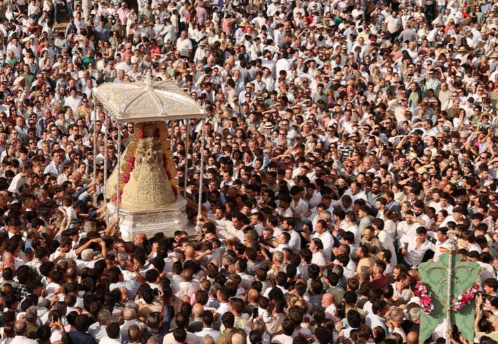 Reunión sobre la procesión de la Virgen