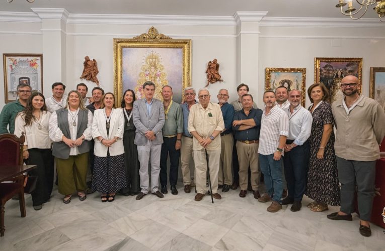 Nueva Junta Directiva de la Hermandad de Carmona