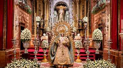 Comienzan los cultos en honor a Nuestra Señora del Santo Rosario con el Devoto Besamanos