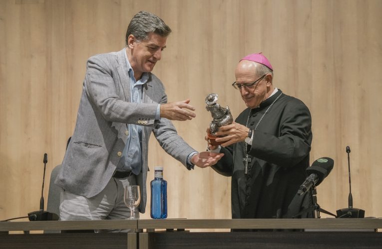 El obispo de Huelva llama a las hermandades del Rocío a reforzar su misión evangelizadora durante el Año Jubilar